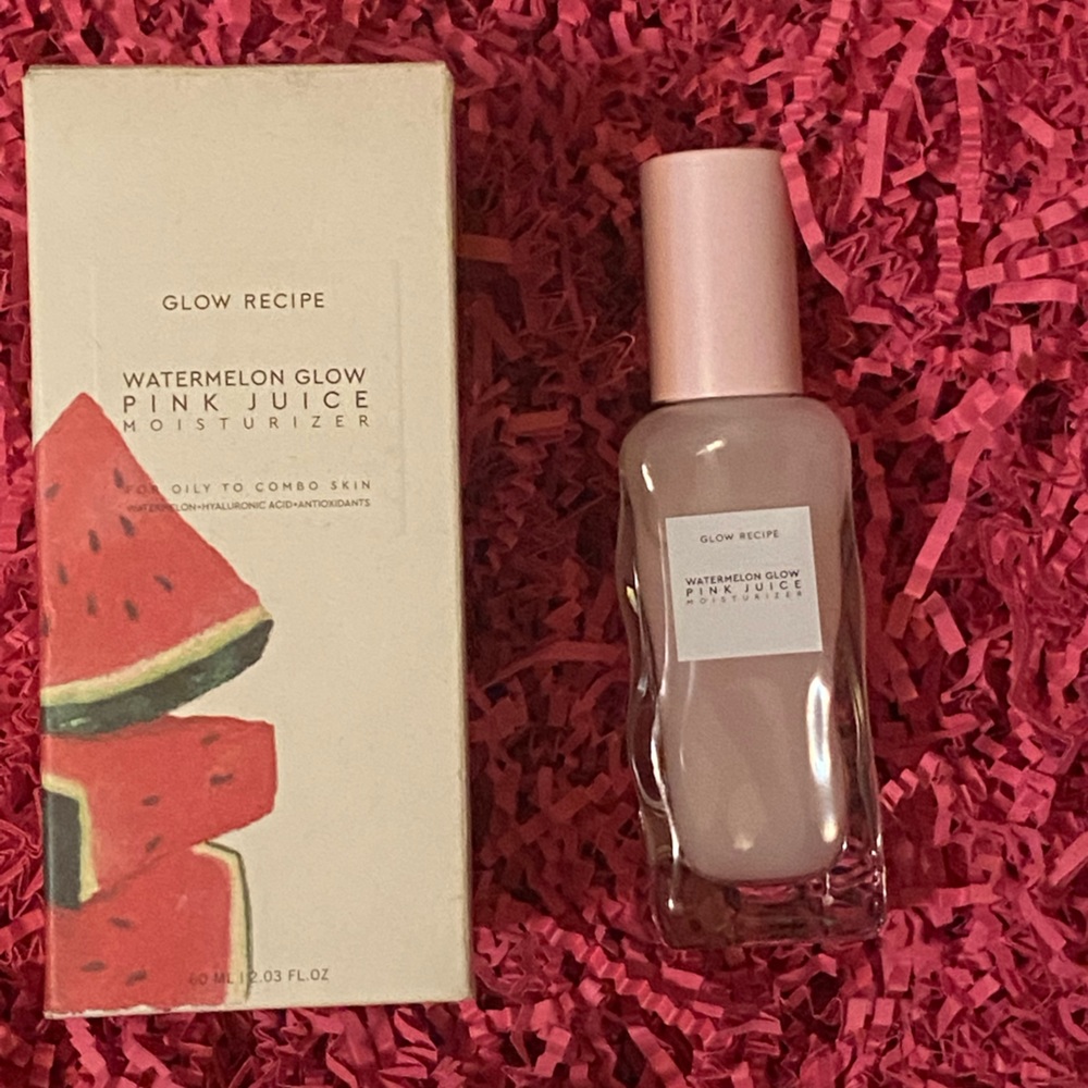 GLOW RECIPE
Watermelon Pink Juice Oil-Free Moisturizer